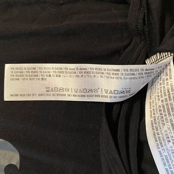 Disney Minnie Mouse Silhouette Tulip Cut Scoop Neck Tank Top NWT Size Small - Picture 6 of 8